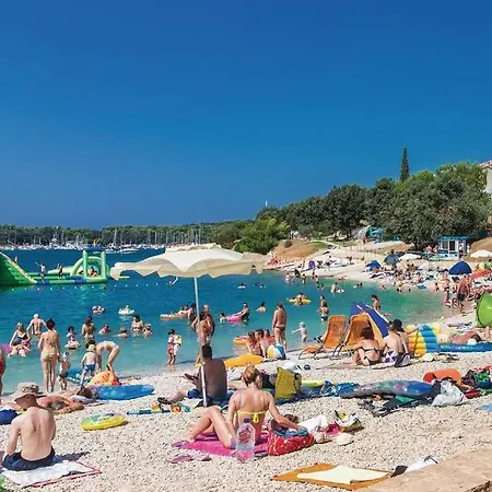 וילה Day פולה